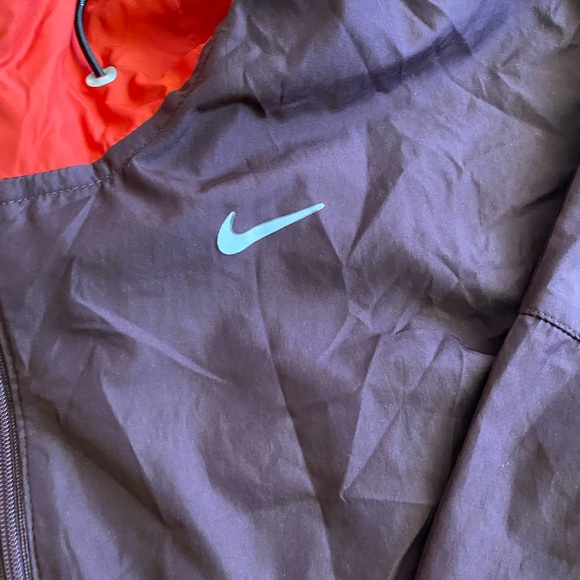 Nike Purple and Red Windbreaker Jacket - Picture 5 of 9
